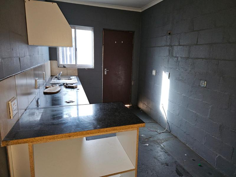 To Let commercial Property for Rent in Parow Western Cape